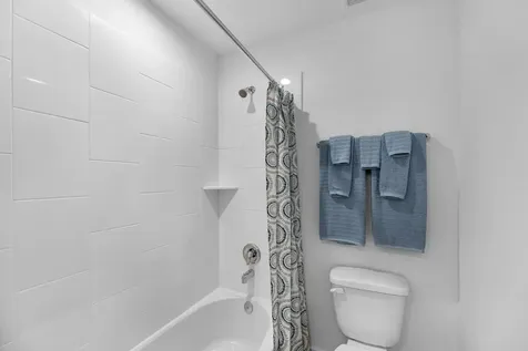 1747 Stargrass Lane Alvin TX 77511