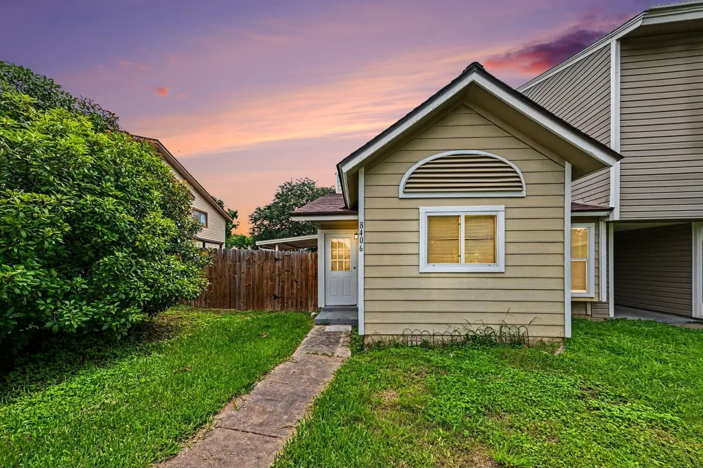 8406 Forest Ridge Drive San Antonio TX 78239