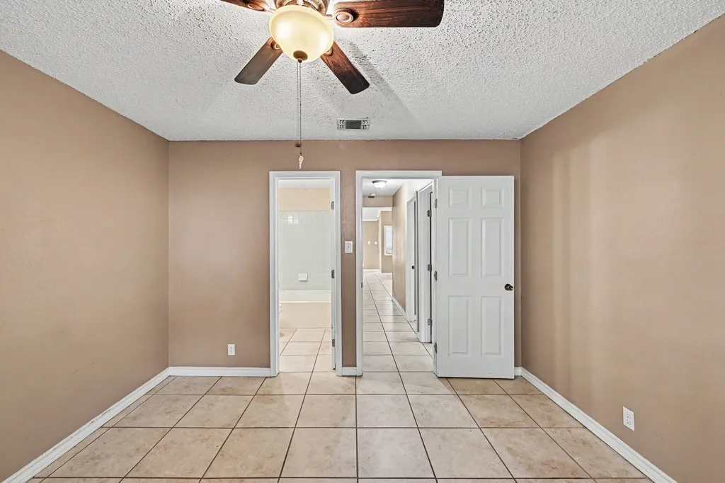 8406 Forest Ridge Drive San Antonio TX 78239