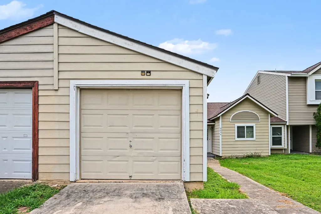 8406 Forest Ridge Drive San Antonio TX 78239