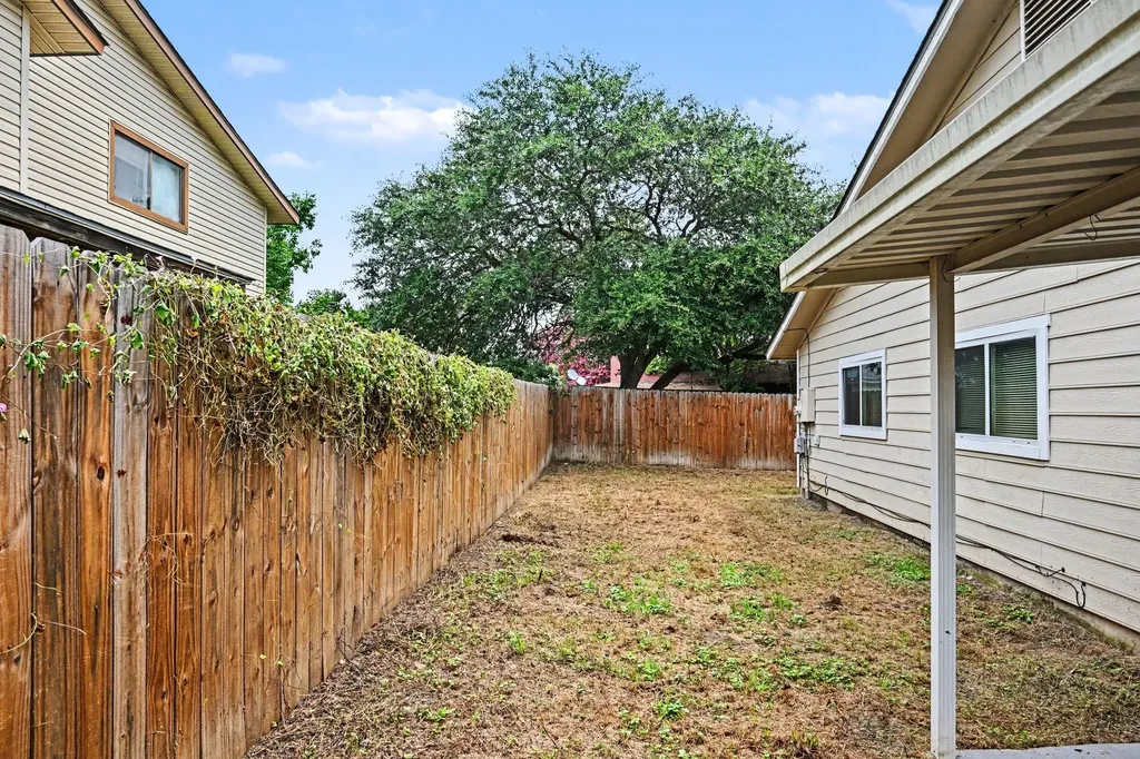 8406 Forest Ridge Drive San Antonio TX 78239