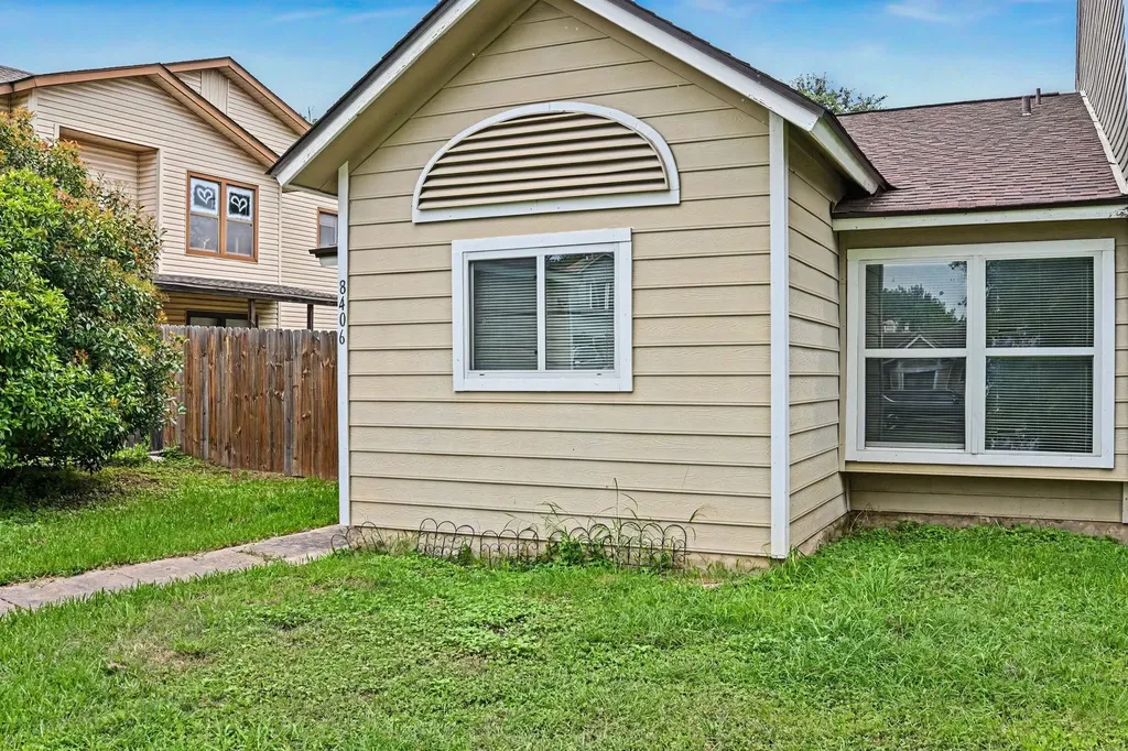 8406 Forest Ridge Drive San Antonio TX 78239