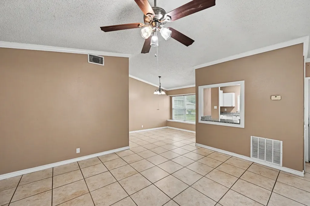 8406 Forest Ridge Drive San Antonio TX 78239