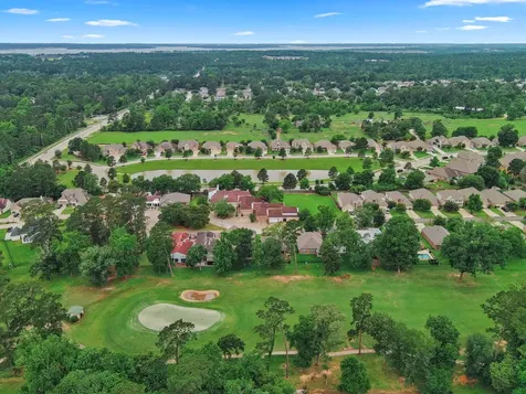12 Hallmark Drive Panorama Village TX 77304