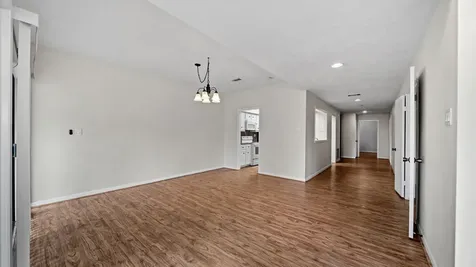 12 Hallmark Drive Panorama Village TX 77304