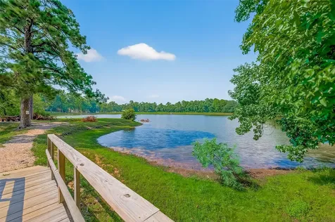 701 Saint Lawrence River Road Montgomery TX 77316