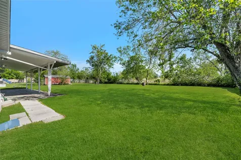 7506 Bluebonnet Street Pearland TX 77584