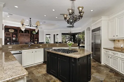 22 W Bracebridge Circle The Woodlands TX 77382