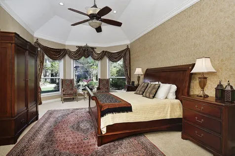 22 W Bracebridge Circle The Woodlands TX 77382