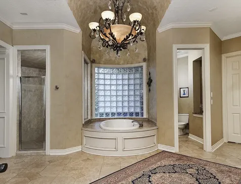 22 W Bracebridge Circle The Woodlands TX 77382
