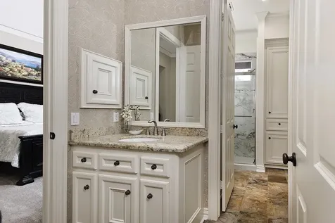 22 W Bracebridge Circle The Woodlands TX 77382