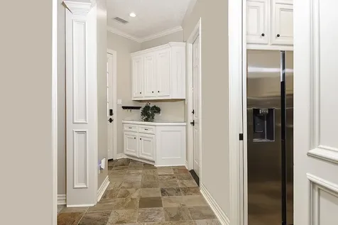 22 W Bracebridge Circle The Woodlands TX 77382