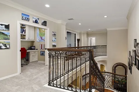 22 W Bracebridge Circle The Woodlands TX 77382
