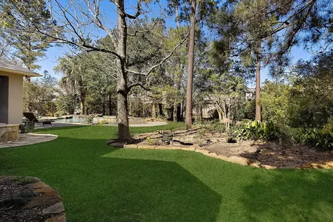 22 W Bracebridge Circle The Woodlands TX 77382