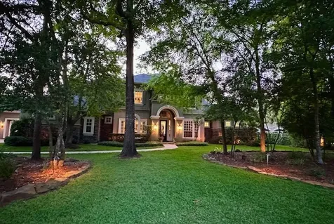 22 W Bracebridge Circle The Woodlands TX 77382
