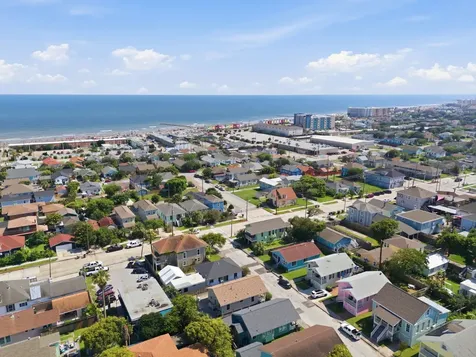 2416 38th Street Galveston TX 77550