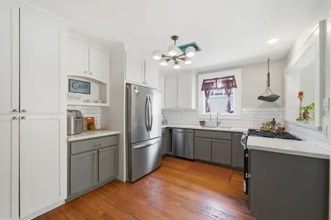 2416 38th Street Galveston TX 77550
