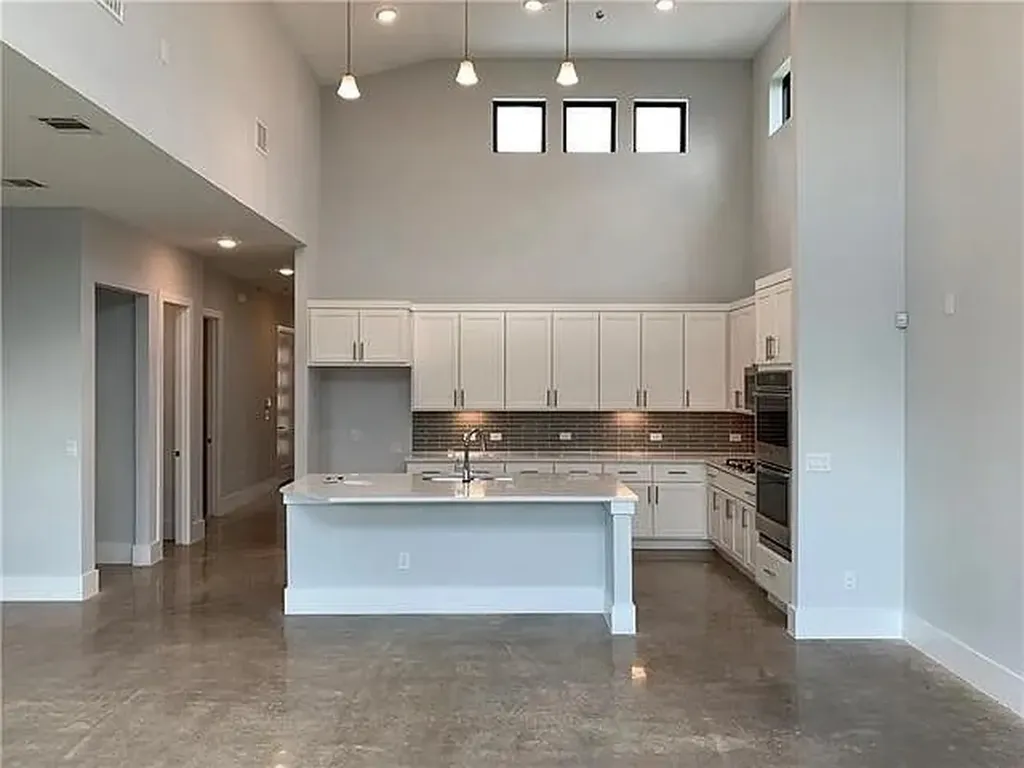 16302 Sydney Carol Lane 14 Austin TX 78734