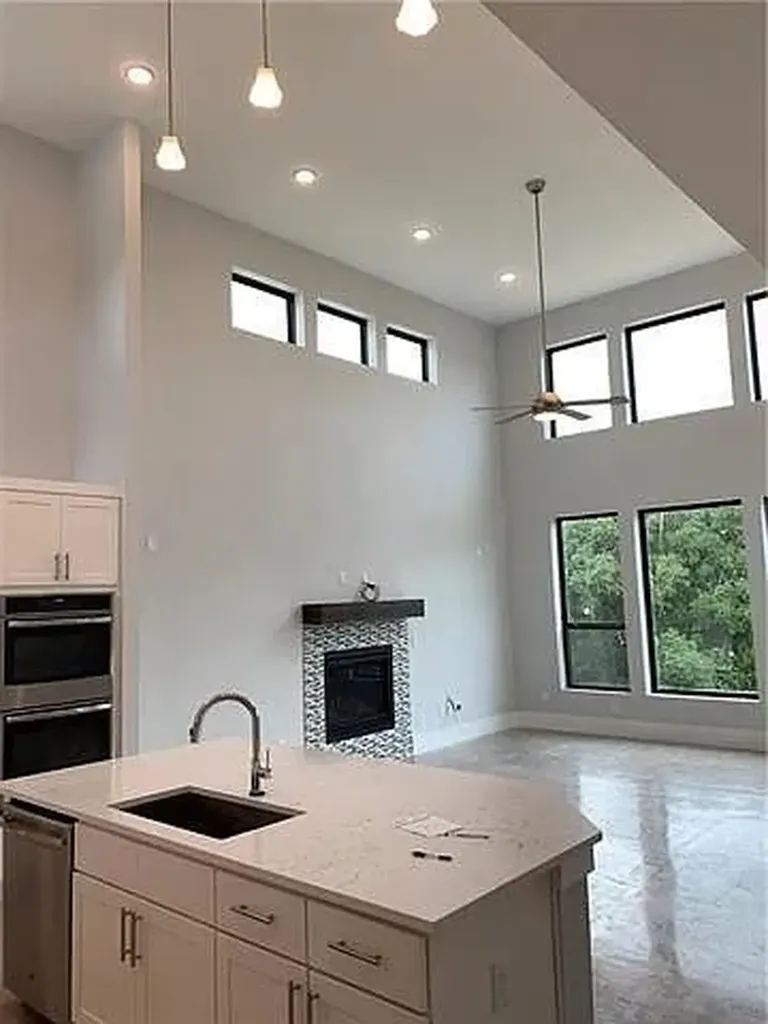 16302 Sydney Carol Lane 14 Austin TX 78734