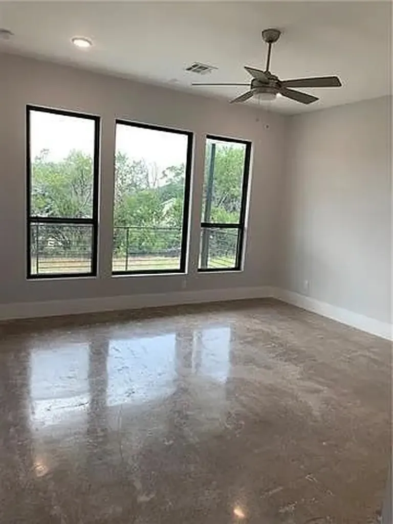 16302 Sydney Carol Lane 14 Austin TX 78734