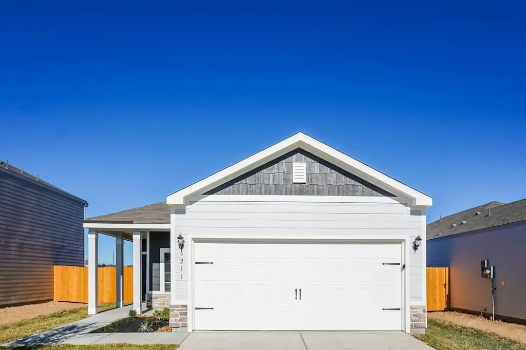 8211 Burnt Orchid Drive Houston TX 77016