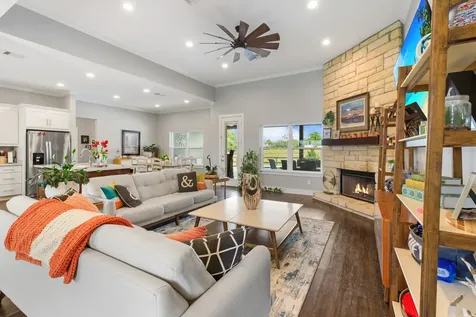 928 Azalea Drive Franklin TX 77856