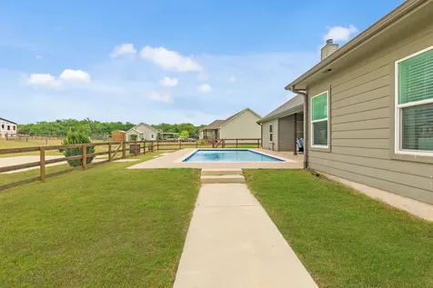 928 Azalea Drive Franklin TX 77856