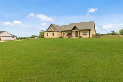 928 Azalea Drive Franklin TX 77856