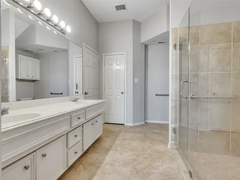 5643 Walnut Glen Lane Rosenberg TX 77471