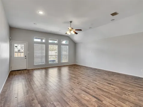 5643 Walnut Glen Lane Rosenberg TX 77471