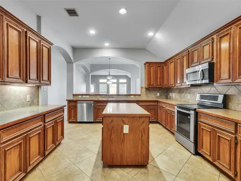 5643 Walnut Glen Lane Rosenberg TX 77471