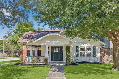 825 Merrill Street Houston TX 77009