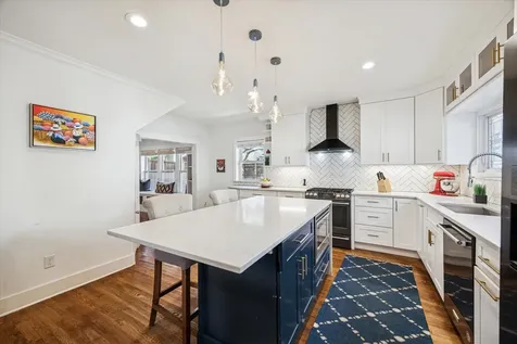 825 Merrill Street Houston TX 77009