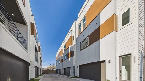 2413 Harrington Street Houston TX 77026