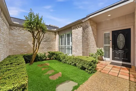 2513 Country Club Boulevard Sugar Land TX 77478
