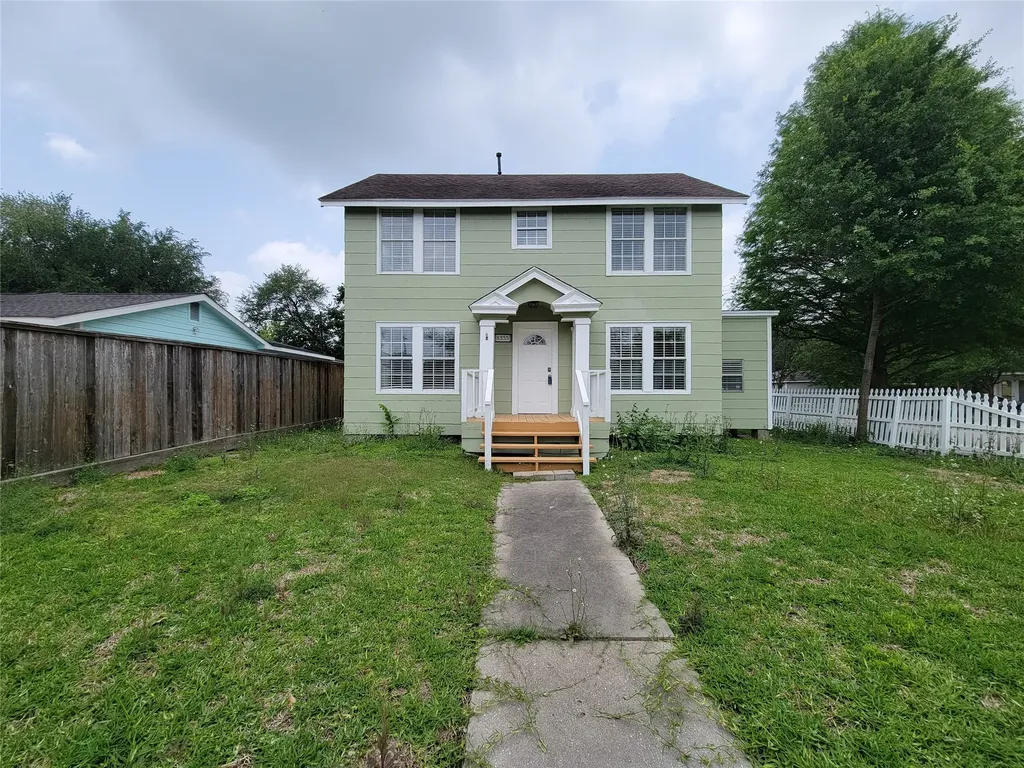 8355 Wier Houston TX 77017