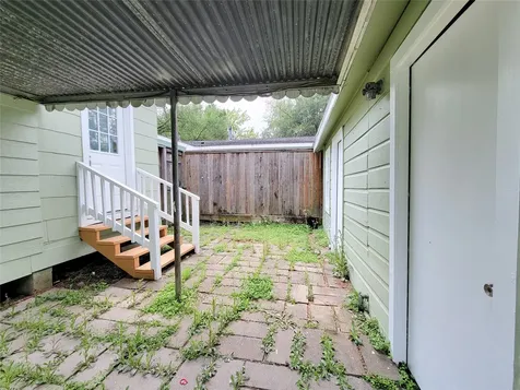 8355 Wier Houston TX 77017
