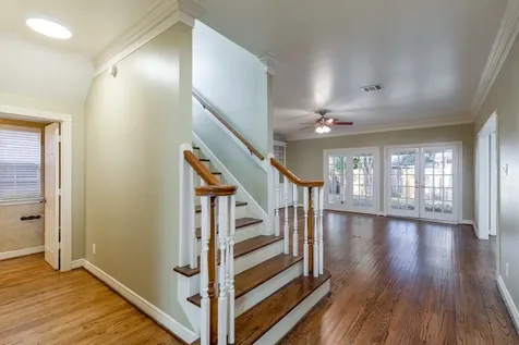 4418 Jane Street Bellaire TX 77401