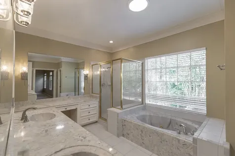4418 Jane Street Bellaire TX 77401