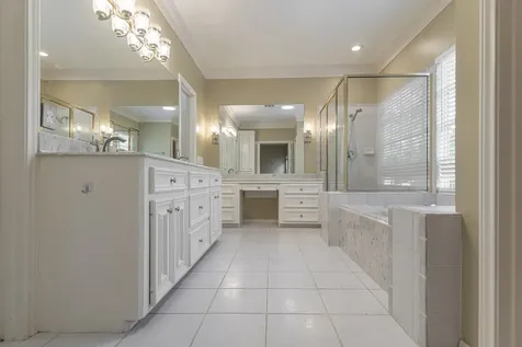4418 Jane Street Bellaire TX 77401