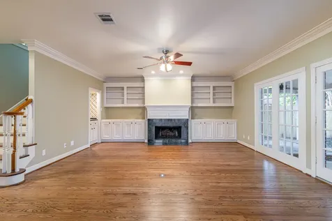 4418 Jane Street Bellaire TX 77401