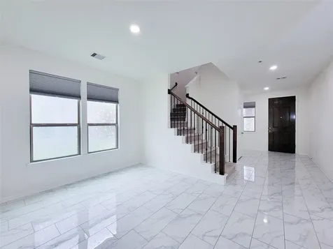 4015 Mossy Banks Lane Houston TX 77068