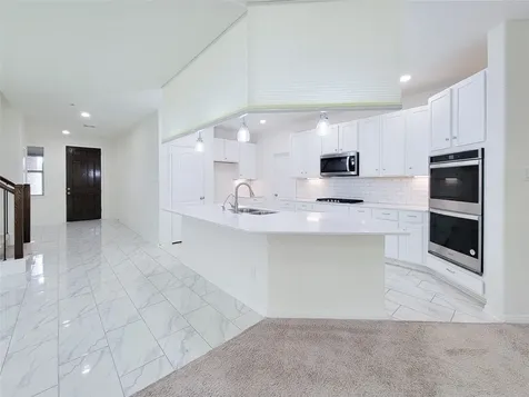4015 Mossy Banks Lane Houston TX 77068
