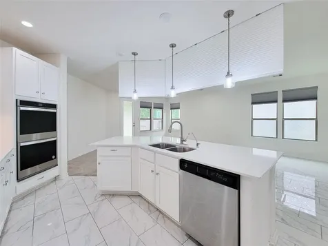 4015 Mossy Banks Lane Houston TX 77068