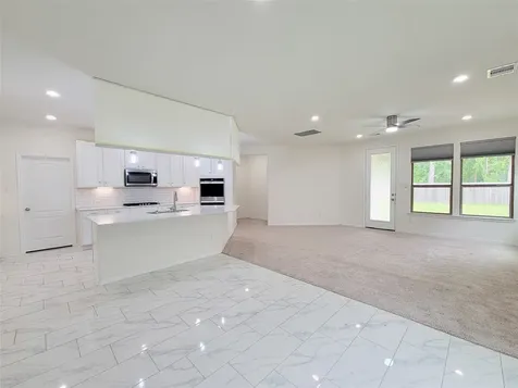 4015 Mossy Banks Lane Houston TX 77068