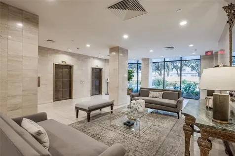 15 Greenway Plaza 5e Houston TX 77046