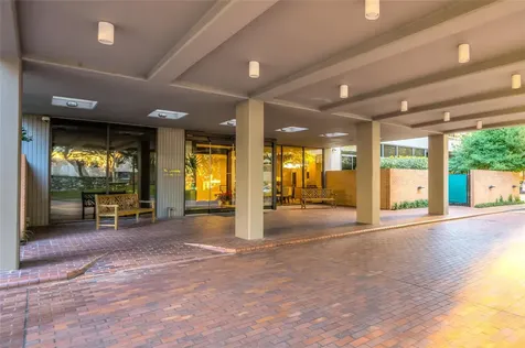 15 Greenway Plaza 5e Houston TX 77046