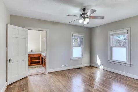 252 S Bell Street Bellville TX 77418