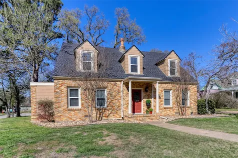252 S Bell Street Bellville TX 77418