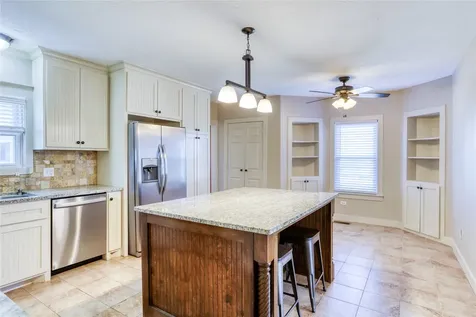 252 S Bell Street Bellville TX 77418